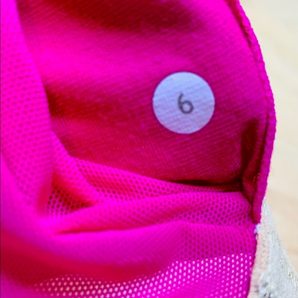 Lululemon Scoop Neck Tank - Picture 7 of 8